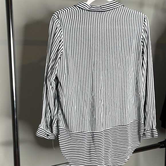 Womens top - Picture 4 of 4